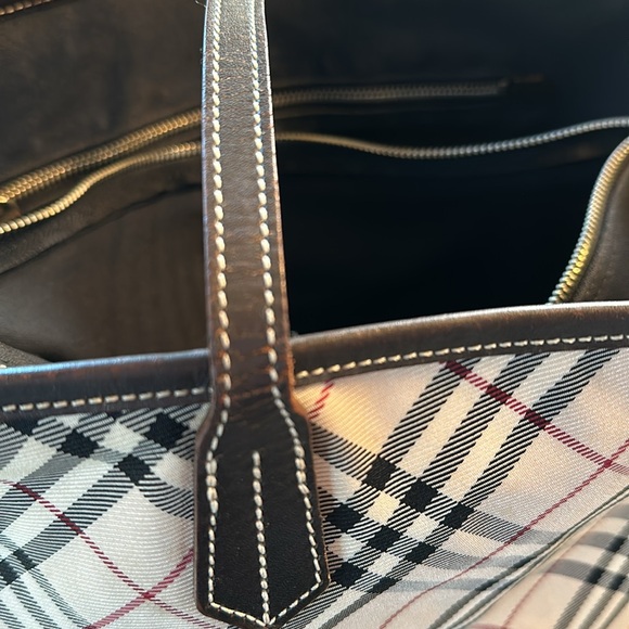 Burberry London Blue Label tote COA - Picture 16 of 16